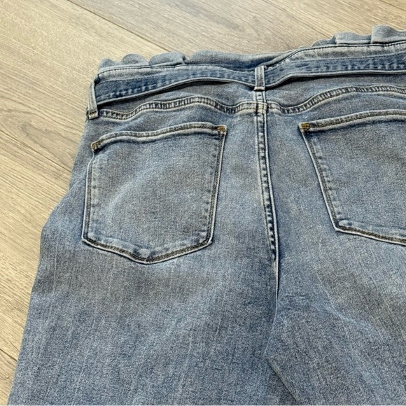 Abercrombie & Fitch Belted Ultra High Rise Super Skinny Ankle Jeans - Picture 9 of 10